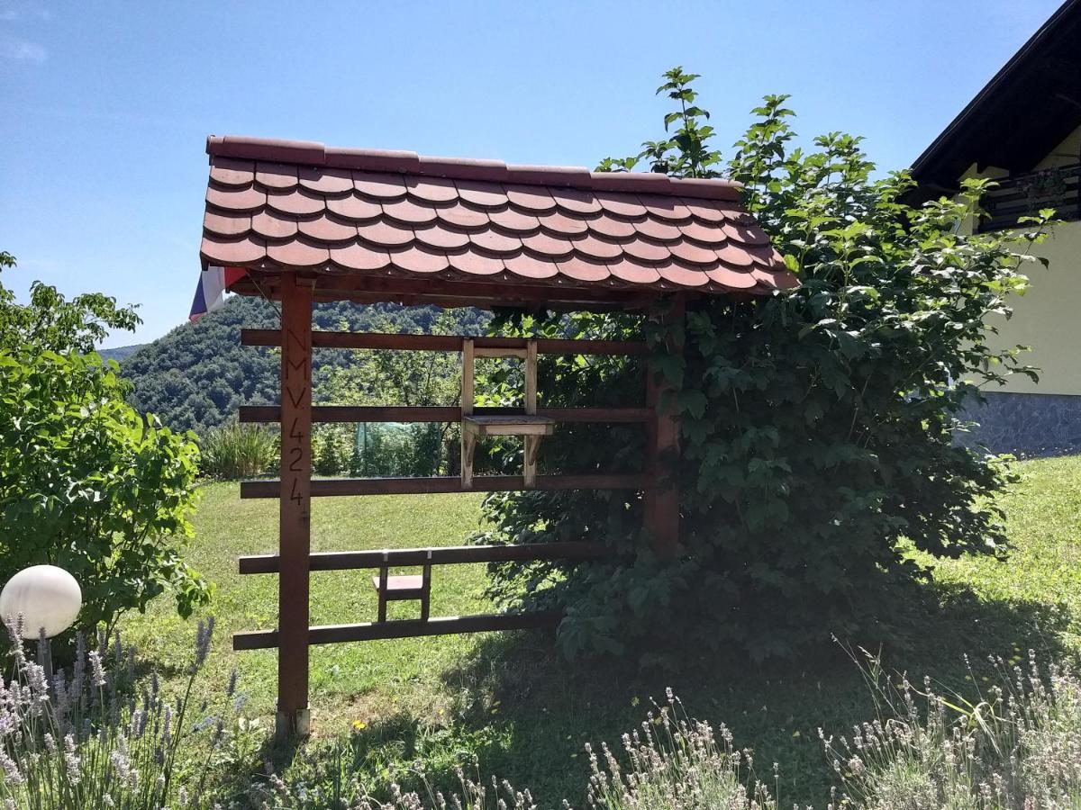 Villa Getaway "At The Three Lights" à Sevnica Extérieur photo